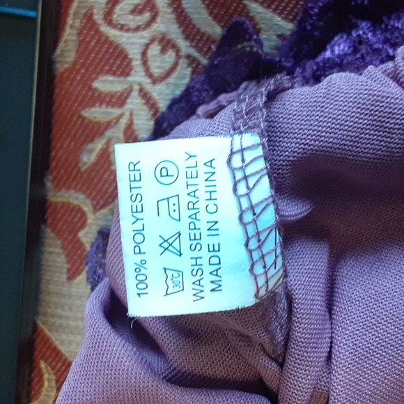 GUC- Plum Lace Skirt - Picture 6 of 6